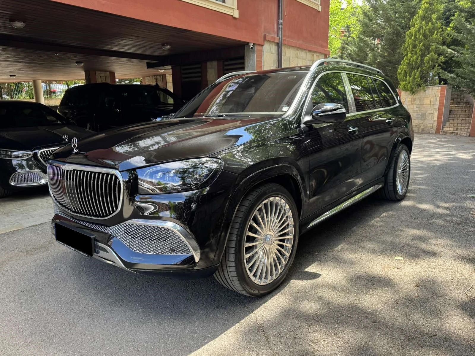 Mercedes-Benz GLS 600 Maybach Burmester 3D E-active гаранция