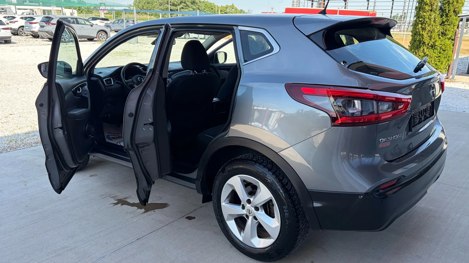 Nissan Qashqai 1.5 dCi FaceLift, снимка 6 - Автомобили и джипове - 54697090