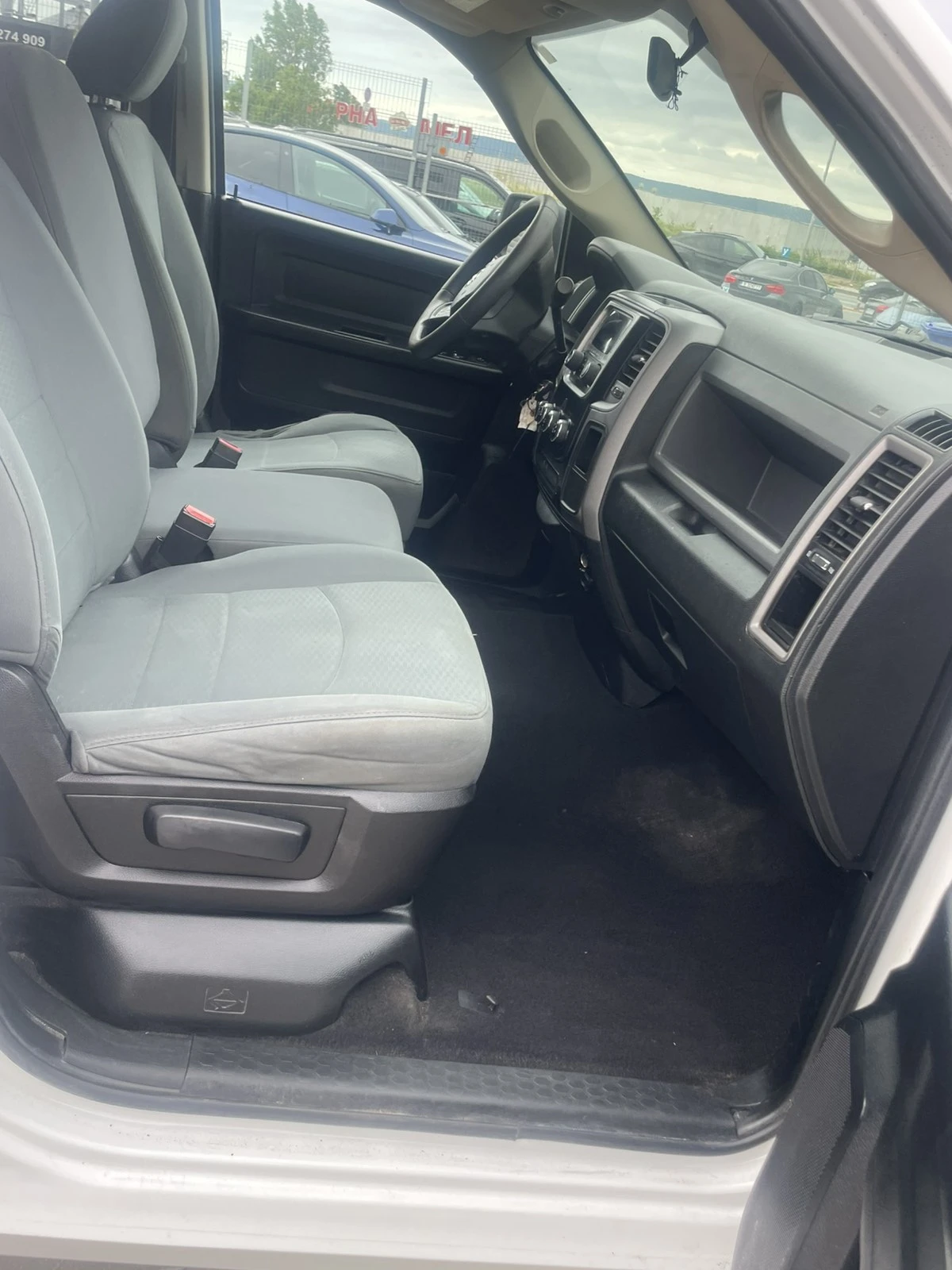 Dodge RAM 1500 5.7 V8 HEMI, снимка 7 - Автомобили и джипове - 54882852