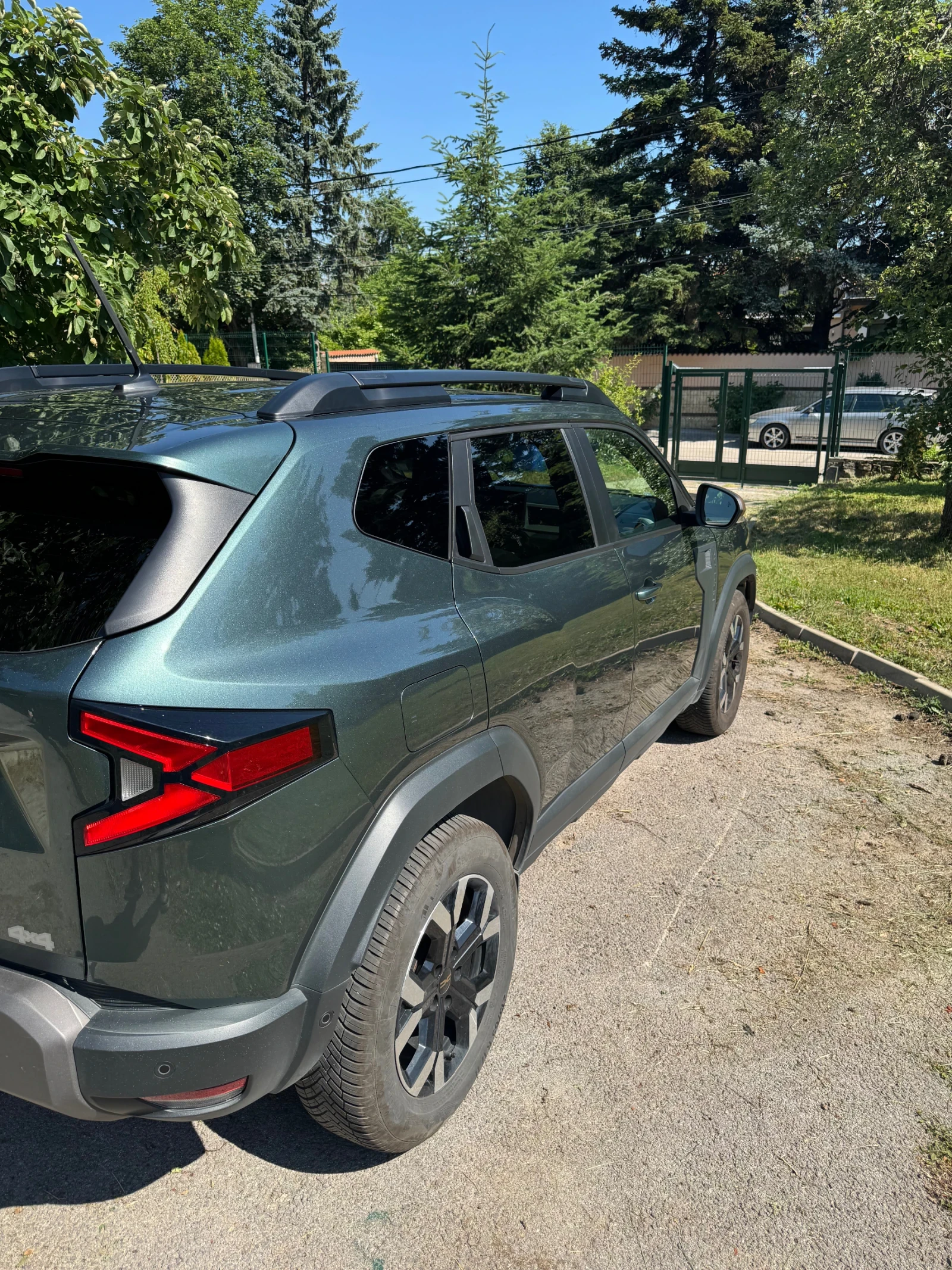 Dacia Duster, снимка 4 - Автомобили и джипове - 56196246