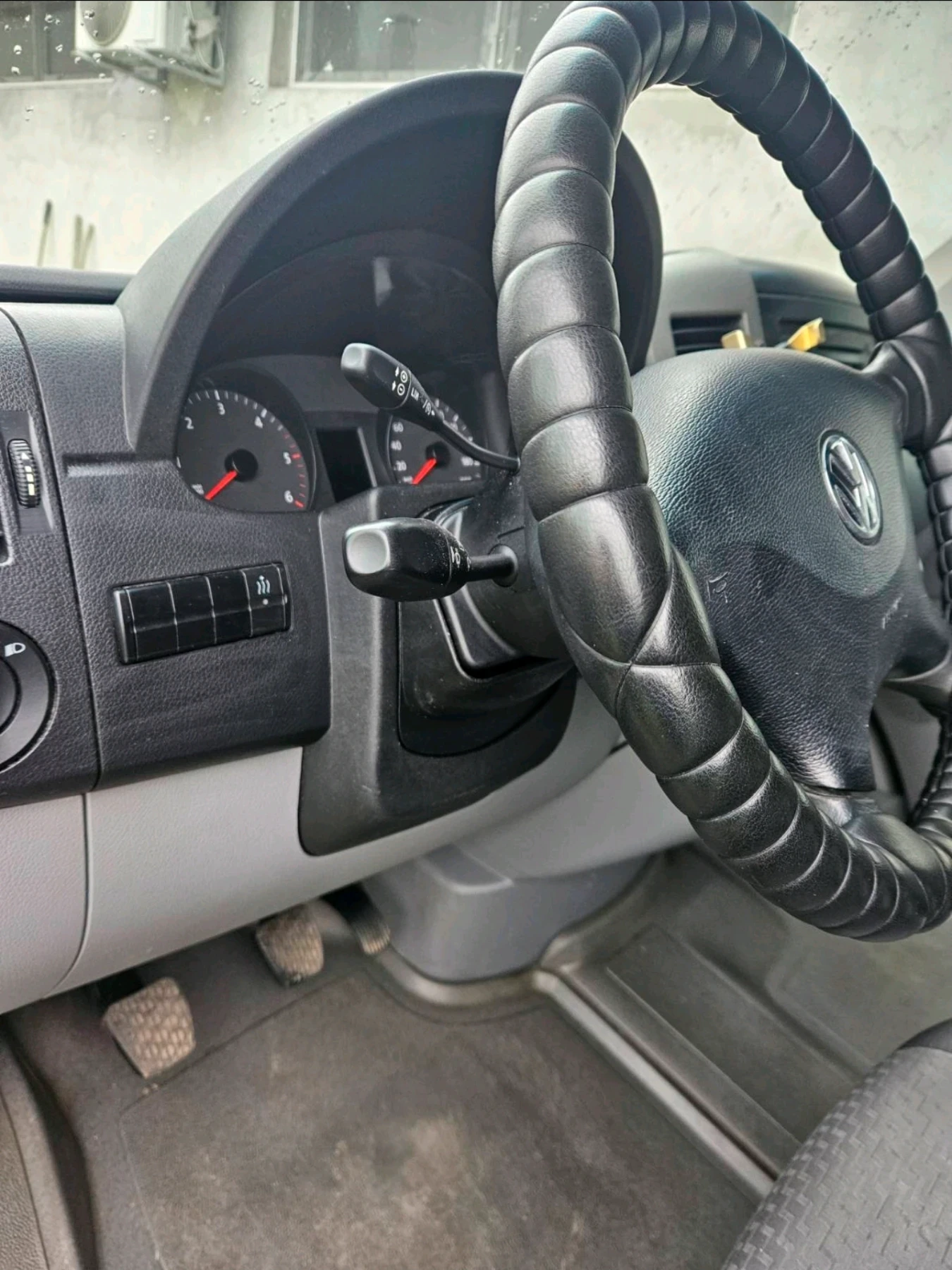 VW Crafter Легло, темпомат , климатик, печка - изображение 3