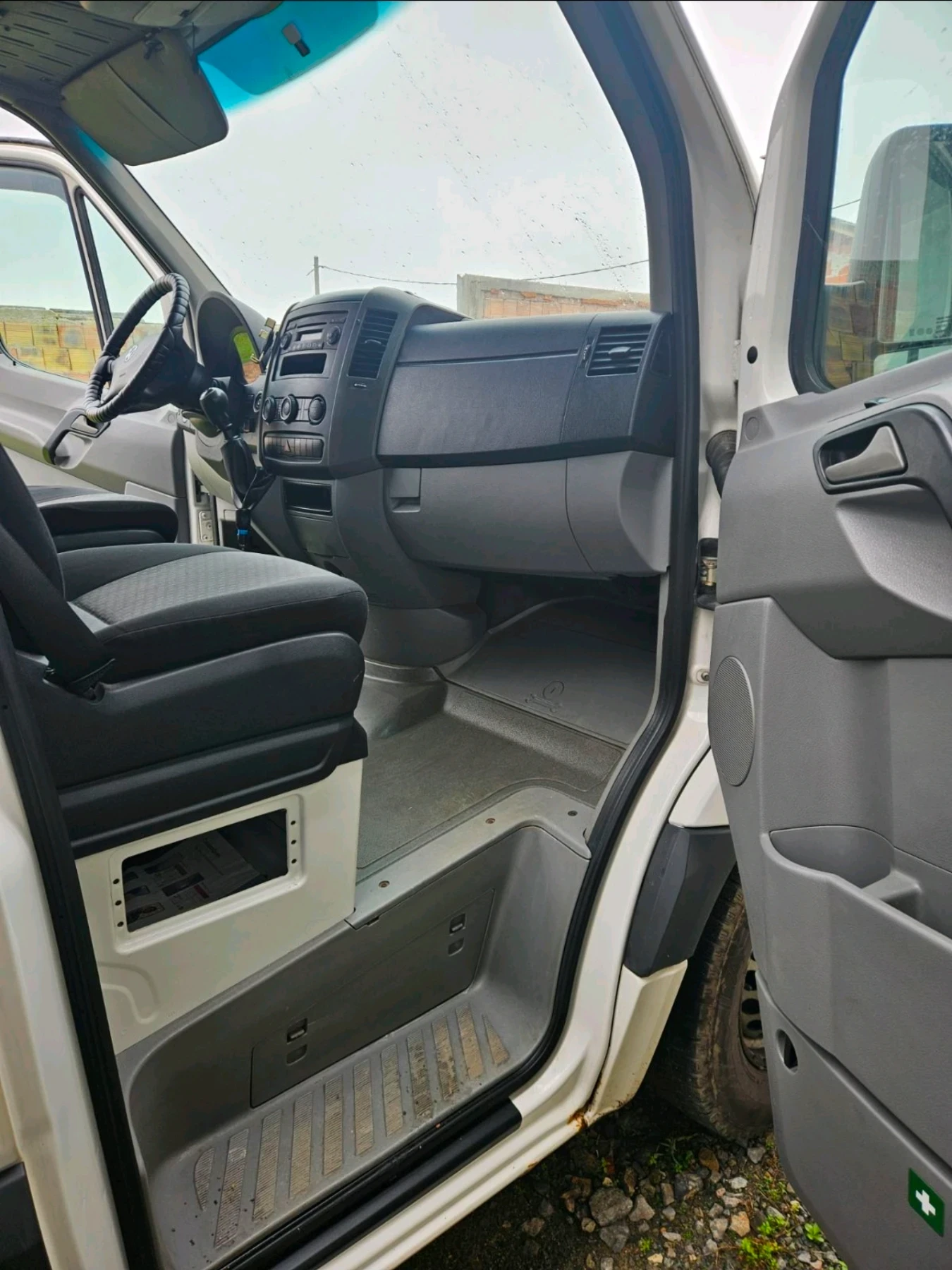 VW Crafter Легло, темпомат , климатик, печка - изображение 5
