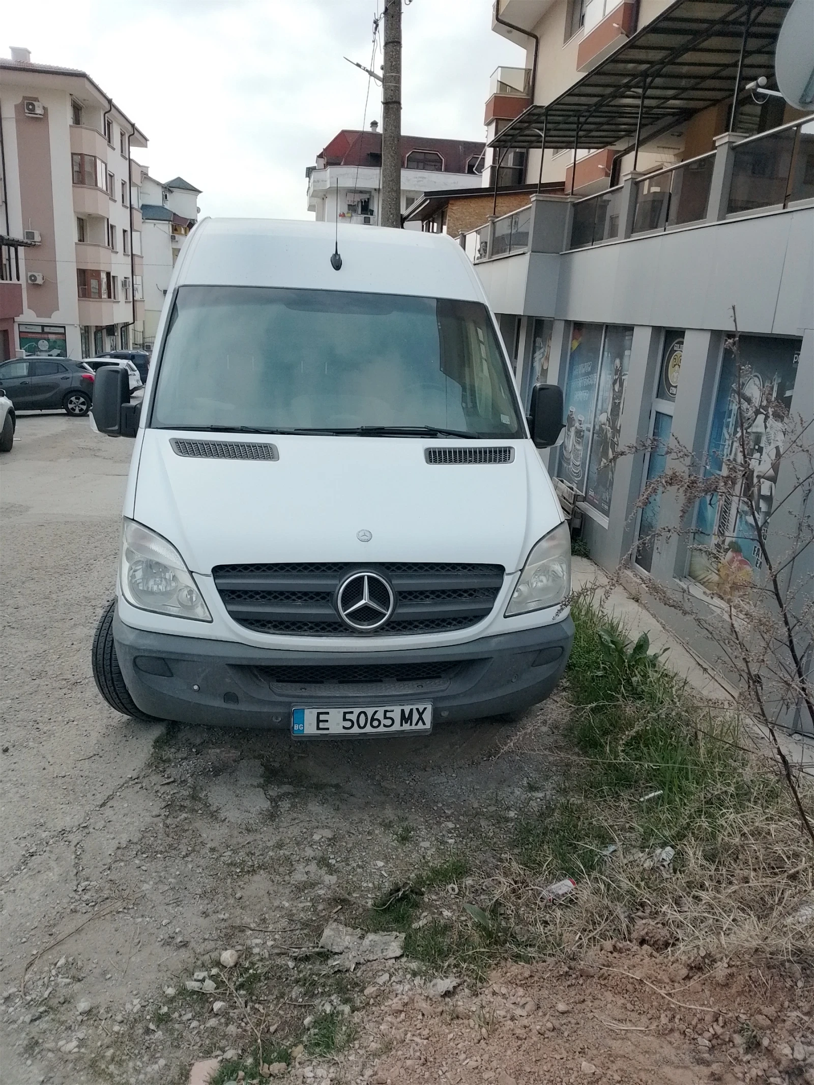 Mercedes-Benz 313, снимка 2 - Бусове и автобуси - 53870413