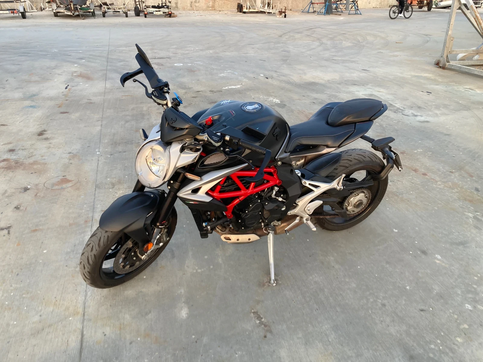 MV Agusta Brutale 800 SC - изображение 2