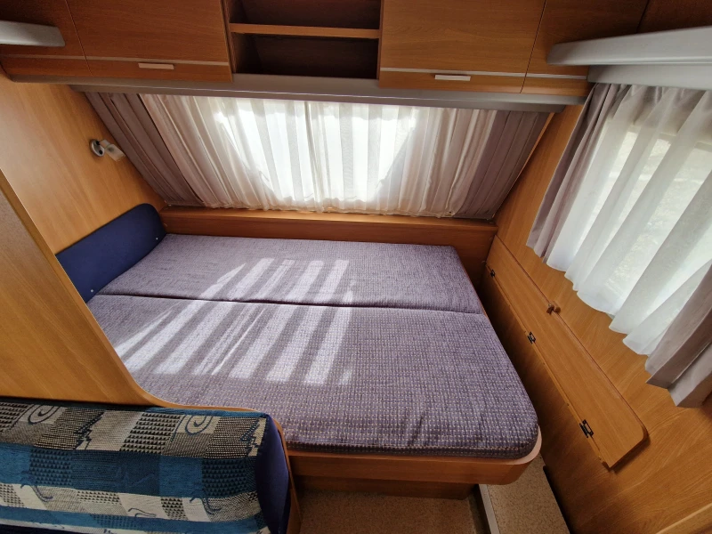 Каравана Adria Aviva 490CP + Климатик, снимка 8 - Каравани и кемпери - 48059626