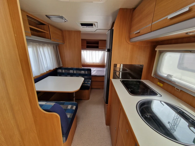 Каравана Adria Aviva 490CP + Климатик, снимка 6 - Каравани и кемпери - 48059626