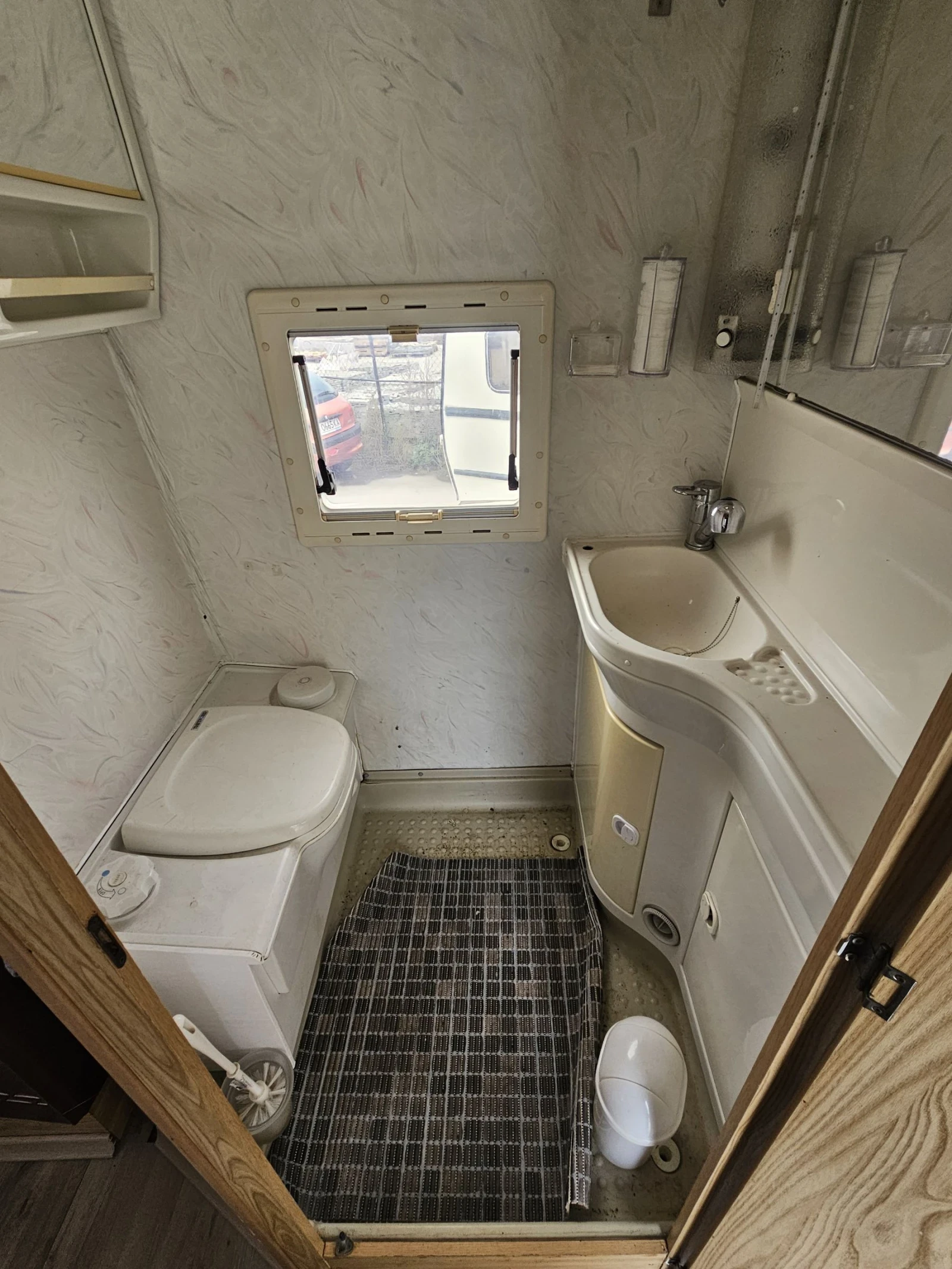  Euramobil 2, 5,    3, 5  | Mobile.bg   11