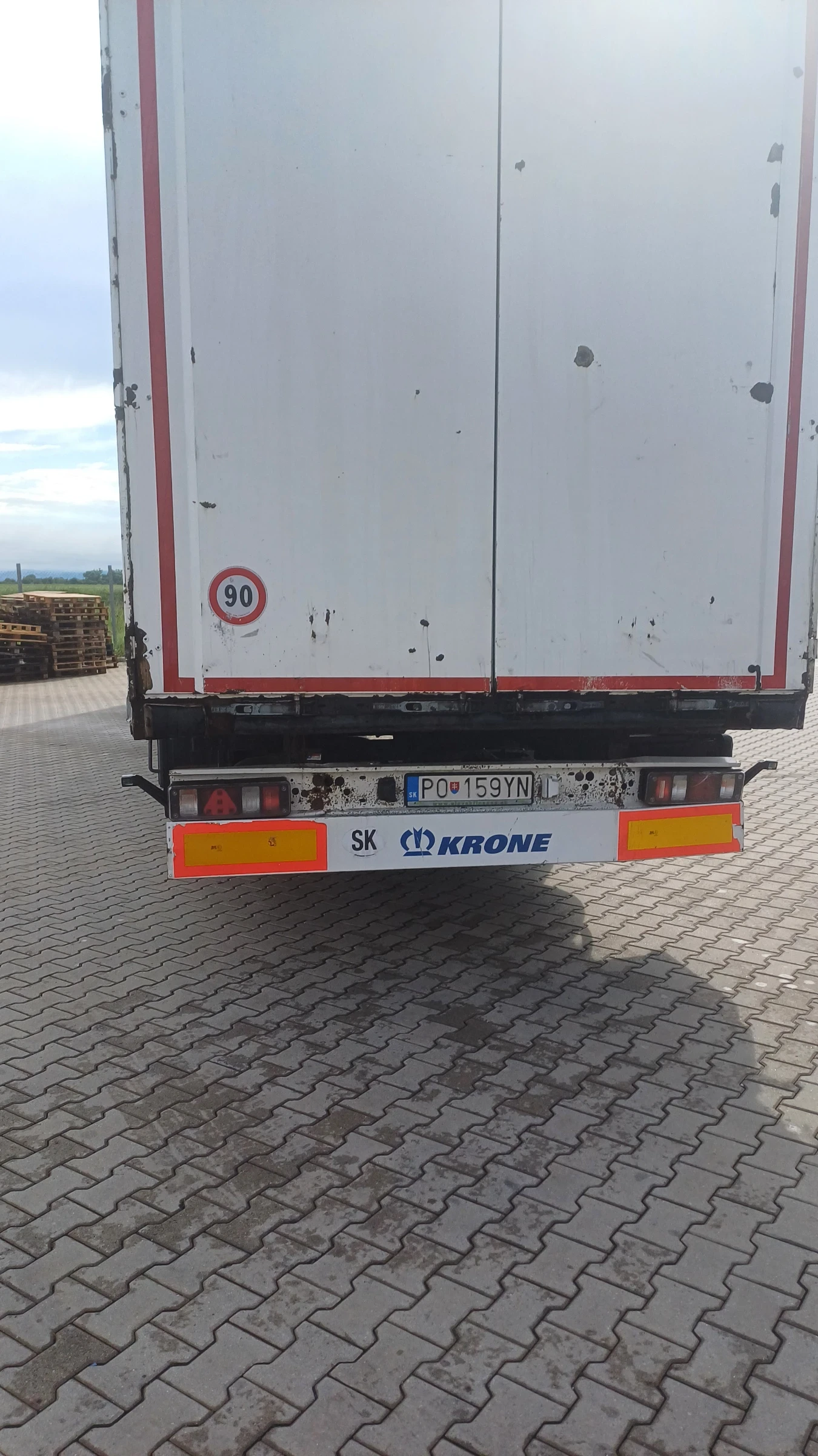 Полуремарке Krone Sd