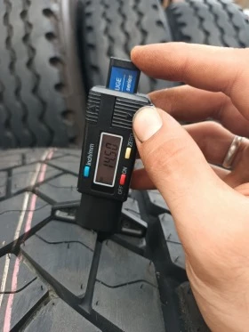 Гуми, снимка 6