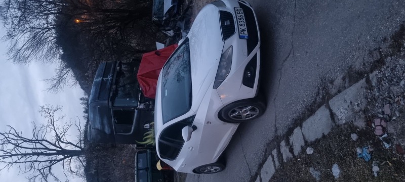 Seat Ibiza 1.6 TDI , снимка 2 - Автомобили и джипове - 46020097
