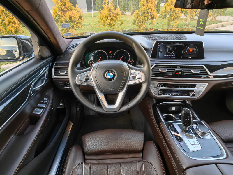 BMW 740 XDrive* Laserlights * 1-ви собственик, снимка 15 - Автомобили и джипове - 45804630