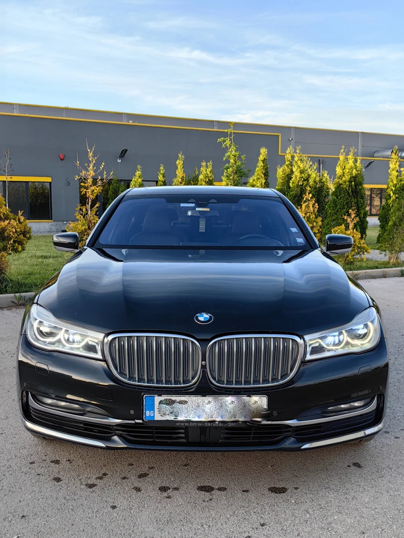 BMW 740 XDrive* Laserlights * 1-ви собственик, снимка 2 - Автомобили и джипове - 47033795