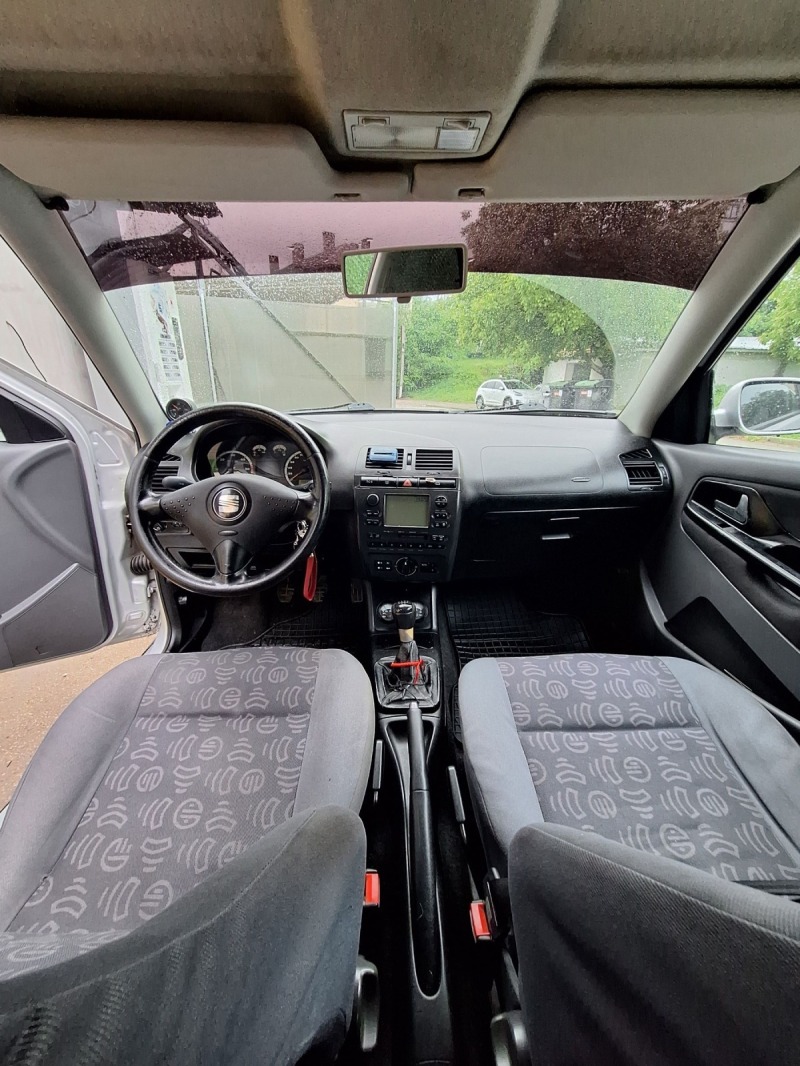 Seat Ibiza, снимка 7 - Автомобили и джипове - 46418126