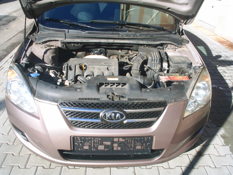 Kia Ceed 1.4 16V 105k.c., снимка 15 - Автомобили и джипове - 48079599