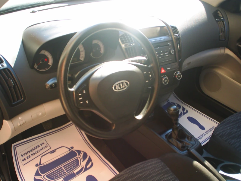 Kia Ceed 1.4 16V 105k.c., снимка 9 - Автомобили и джипове - 48079599