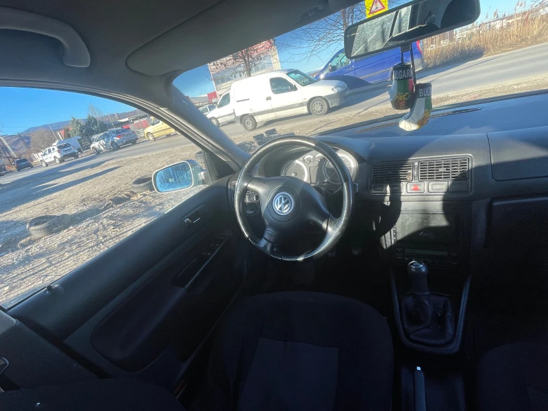 VW Golf, снимка 6 - Автомобили и джипове - 48404072