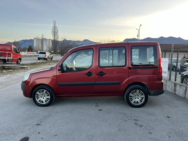 Fiat Doblo 1.3 M-JET 90кс КЛИМАТИК 2 стр. ВРАТИ, снимка 6 - Автомобили и джипове - 48923312