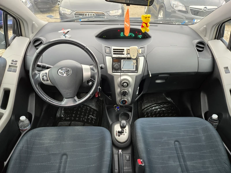 Toyota Yaris 1.4 d4d, снимка 9 - Автомобили и джипове - 48957901