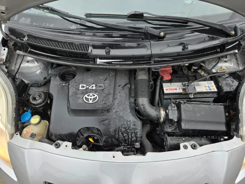 Toyota Yaris 1.4 d4d, снимка 15 - Автомобили и джипове - 48957901