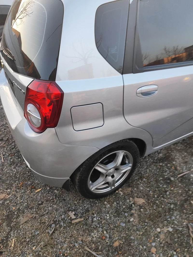 Chevrolet Aveo, снимка 6 - Автомобили и джипове - 49088952