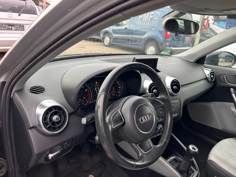 Audi A1 1.2TFSI , снимка 11 - Автомобили и джипове - 49116299