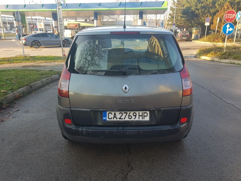 Renault Scenic 2.0i-16V, снимка 2 - Автомобили и джипове - 51292111
