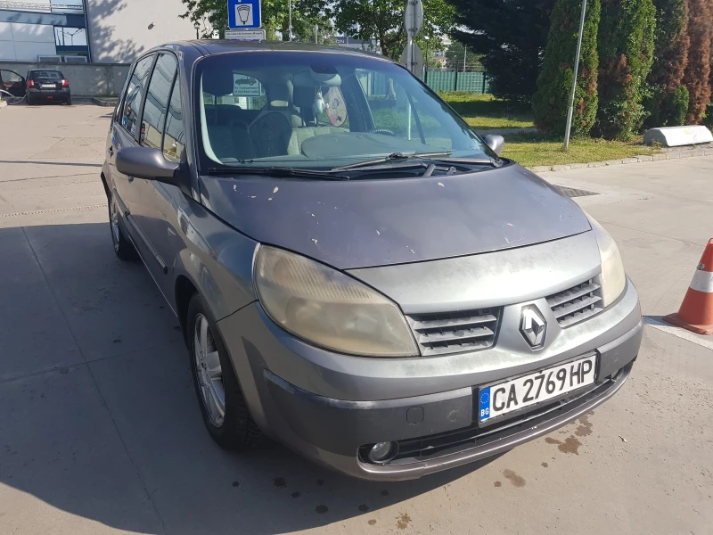 Renault Scenic 2.0i-16V, снимка 2 - Автомобили и джипове - 51292111