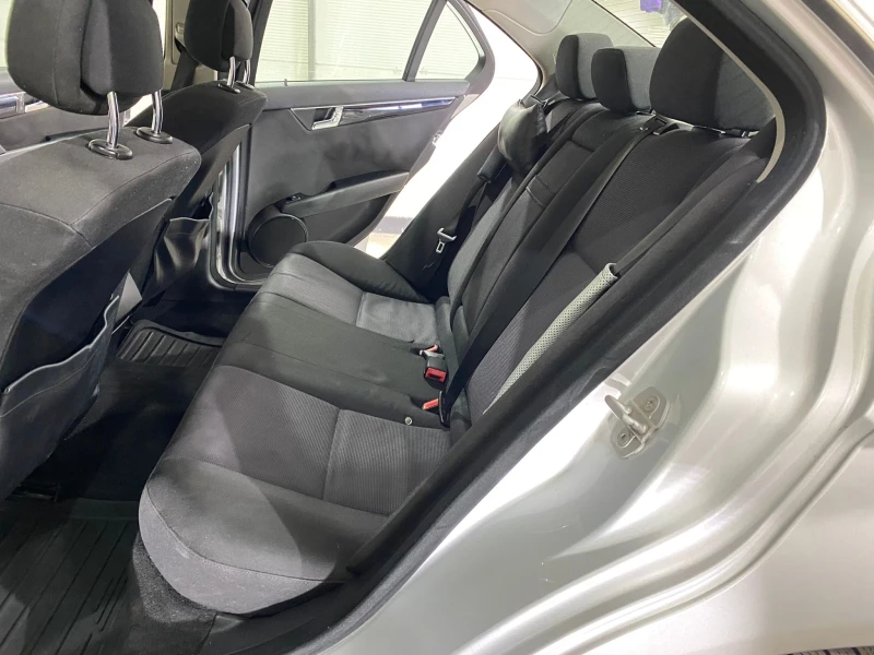 Mercedes-Benz C 200, снимка 10 - Автомобили и джипове - 51270775