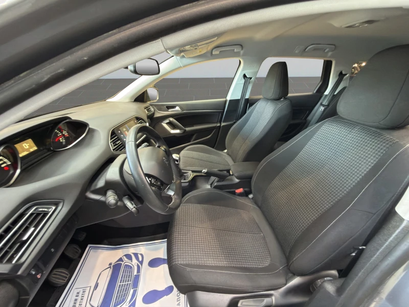 Peugeot 308  ACTIVE 1.5 e-HDI 102  Гаранция 2 години, снимка 10 - Автомобили и джипове - 52614009