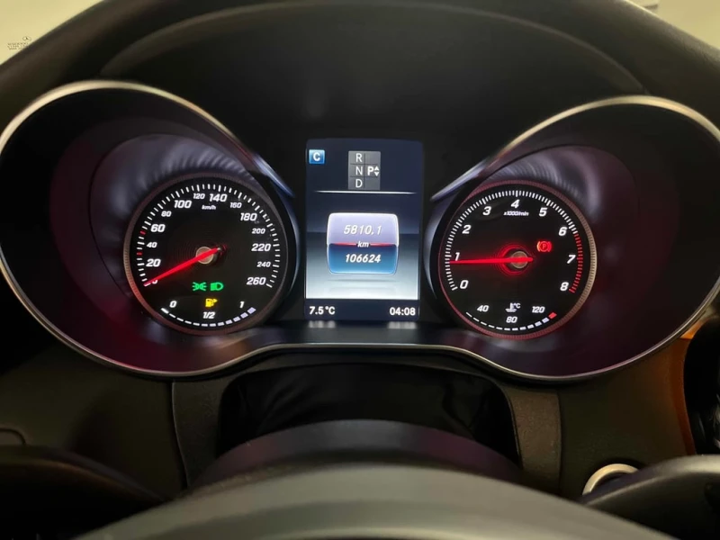 Mercedes-Benz C 300 * CARFAX * БЕЗ ПЪРВОНАЧАЛНА ВНОСКА, снимка 8 - Автомобили и джипове - 53079573