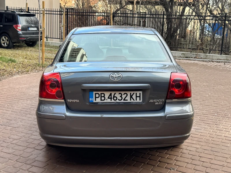 Toyota Avensis, снимка 6 - Автомобили и джипове - 53237404
