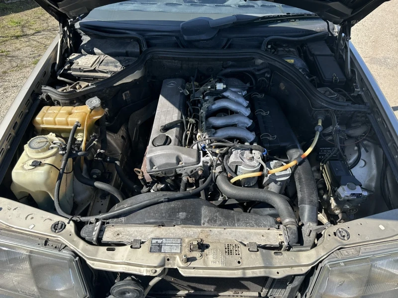 Mercedes-Benz 124, снимка 12 - Автомобили и джипове - 53293442