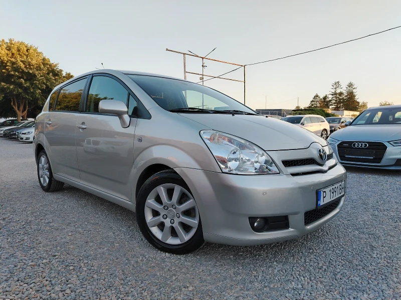 Toyota Corolla verso 2.2d4d-136к.с/КЛИМАТРОНИК/6-СКОРОСТИ/ПАРКТРОНИК!!! - 7499 лв. - 38158380 1