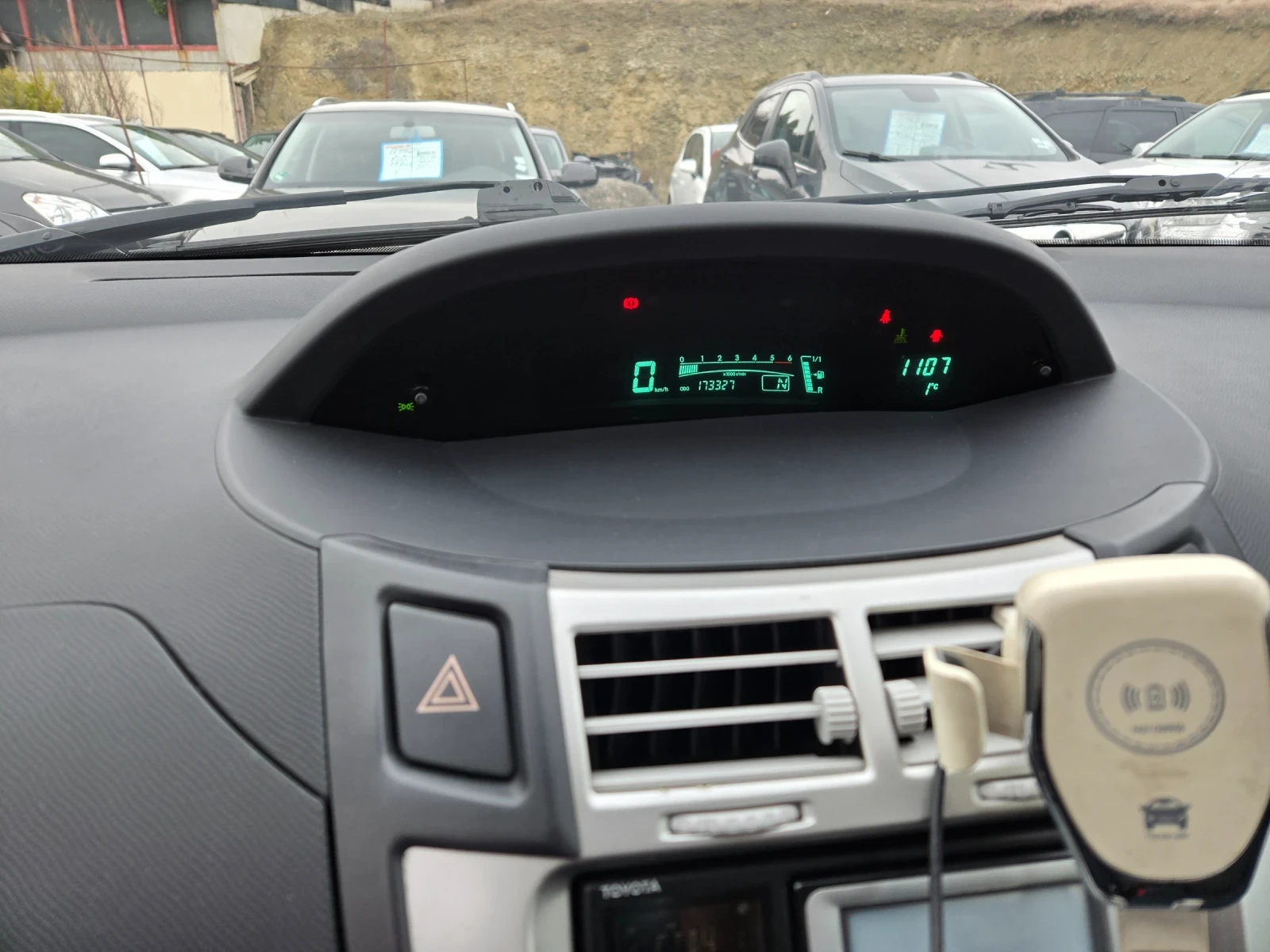 Toyota Yaris 1.4 d4d | Mobile.bg — изображение 14