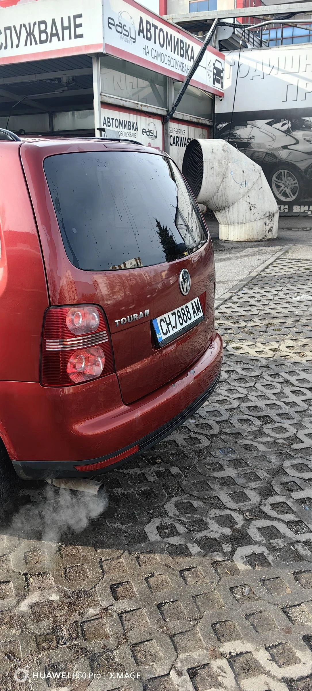 VW Touran Фабричен метан, снимка 12 - Автомобили и джипове - 52630025