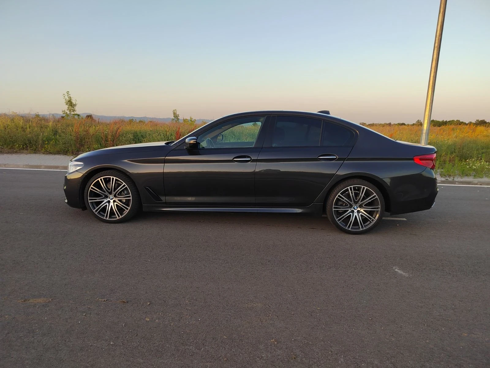 BMW 540 I  Xdrive 45000km, снимка 2 - Автомобили и джипове - 54906732