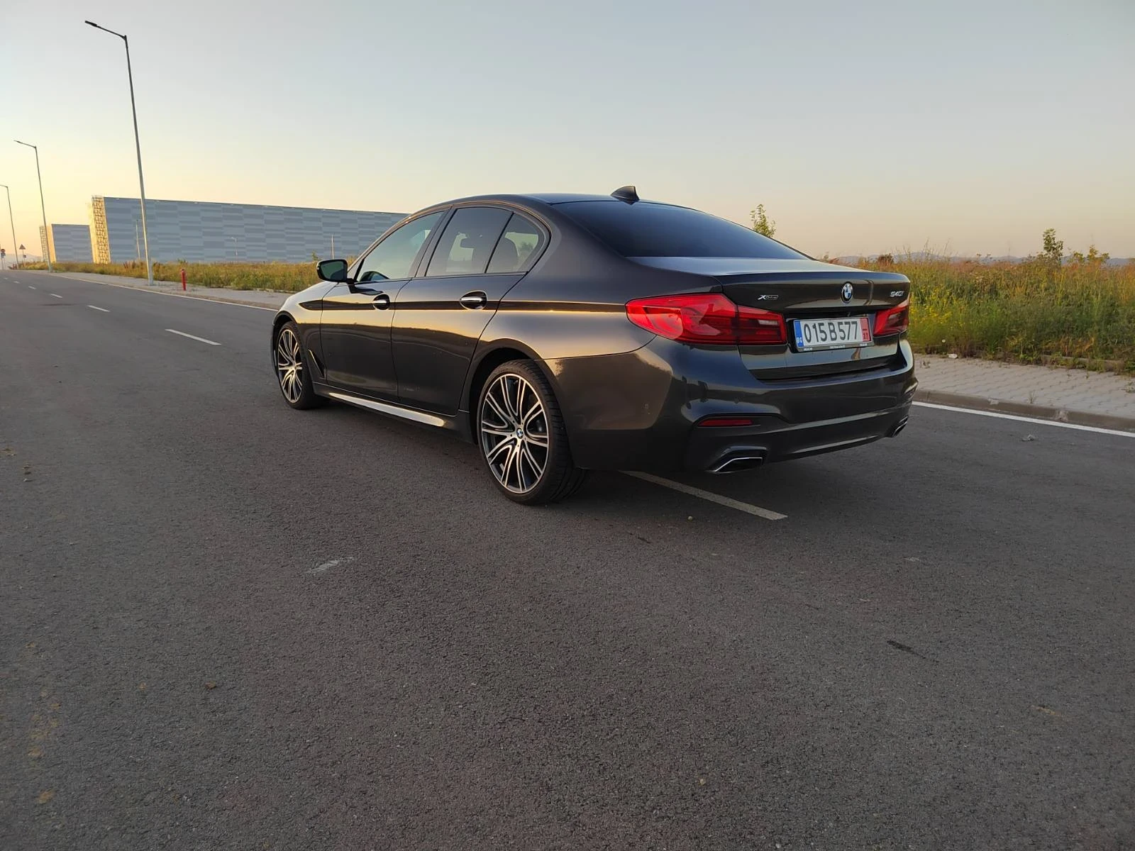 BMW 540 I  Xdrive 45000km, снимка 3 - Автомобили и джипове - 54906732