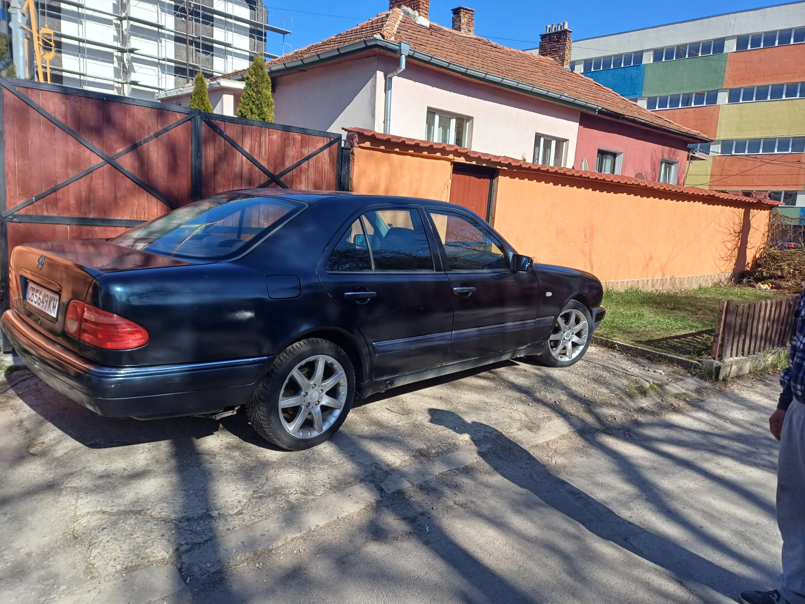 Mercedes-Benz E 250, снимка 3 - Автомобили и джипове - 53840147