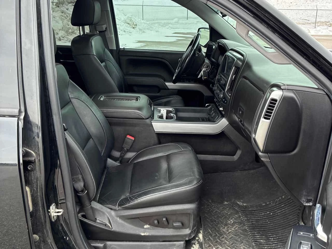 Chevrolet Silverado * LTZ * 2 КЛЮЧА* PANO* ПОДГРЕВ* KEYLESS* , снимка 11 - Автомобили и джипове - 53906412