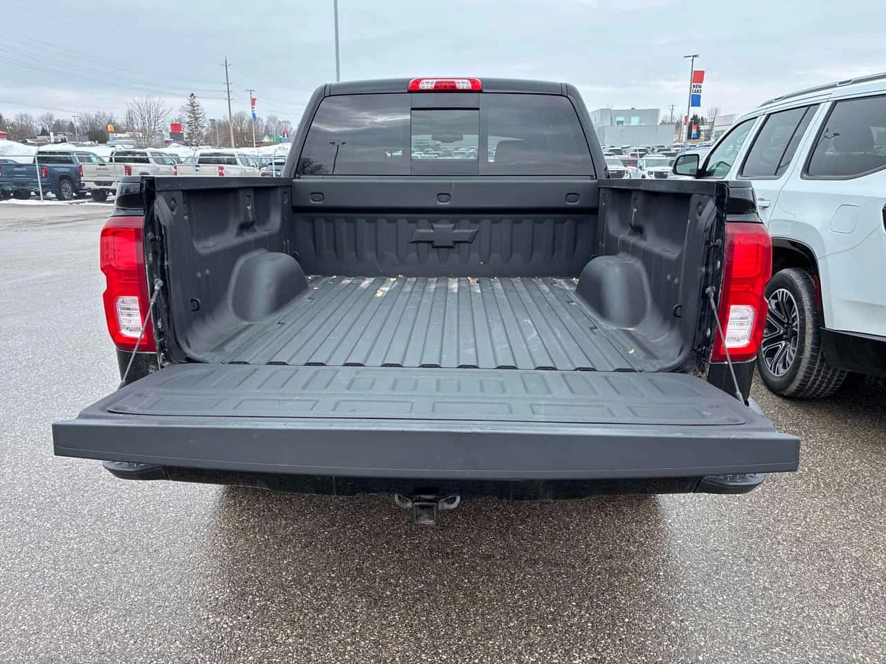 Chevrolet Silverado * LTZ * 2 КЛЮЧА* PANO* ПОДГРЕВ* KEYLESS* , снимка 12 - Автомобили и джипове - 53906412