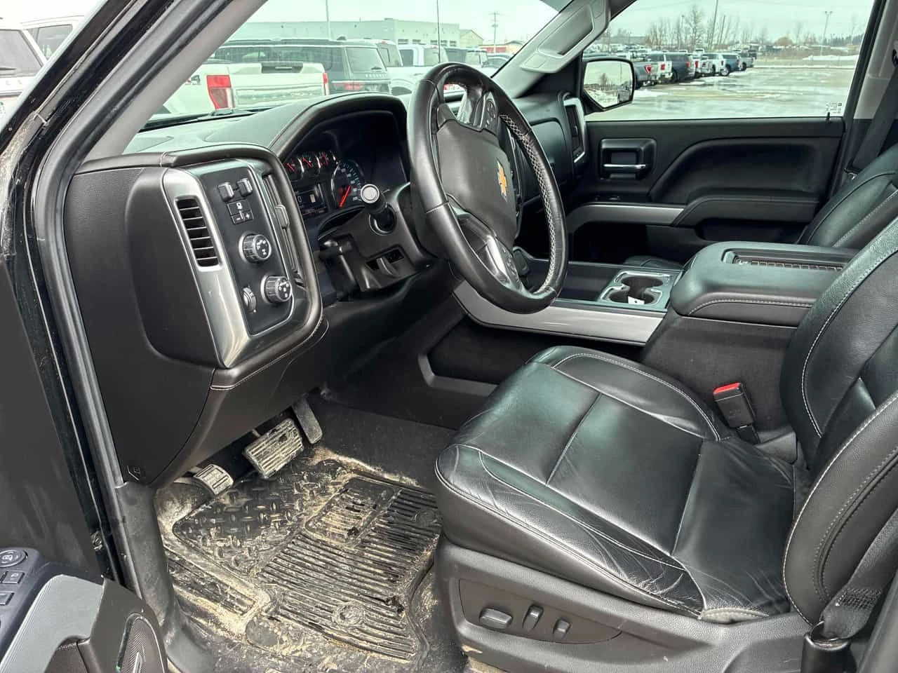 Chevrolet Silverado * LTZ * 2 КЛЮЧА* PANO* ПОДГРЕВ* KEYLESS* , снимка 5 - Автомобили и джипове - 53906412