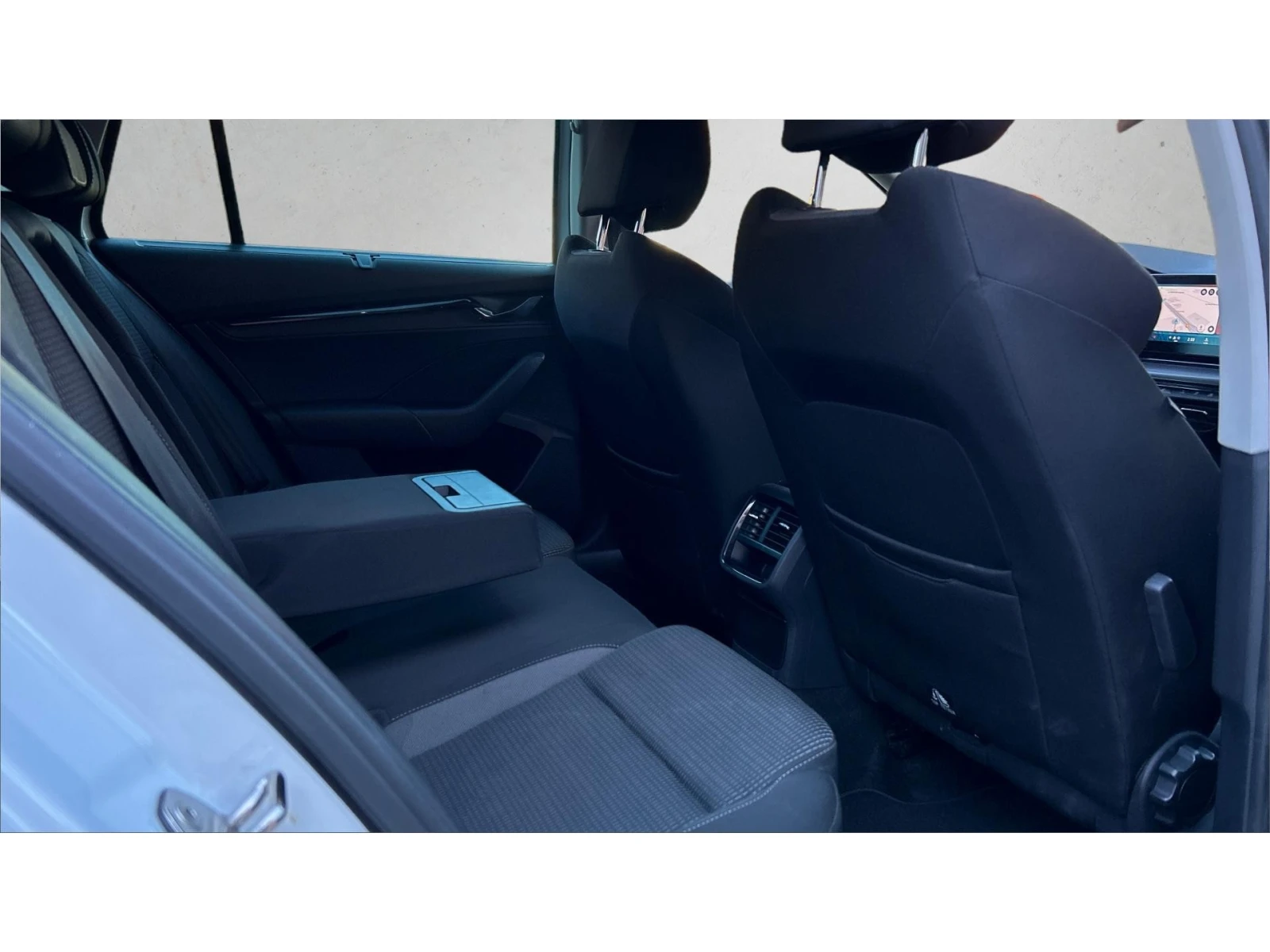 Skoda Octavia 2. 0 TDi DSG 150 k. c., Месечна вноска от 255  , снимка 10 - Автомобили и джипове - 53985721