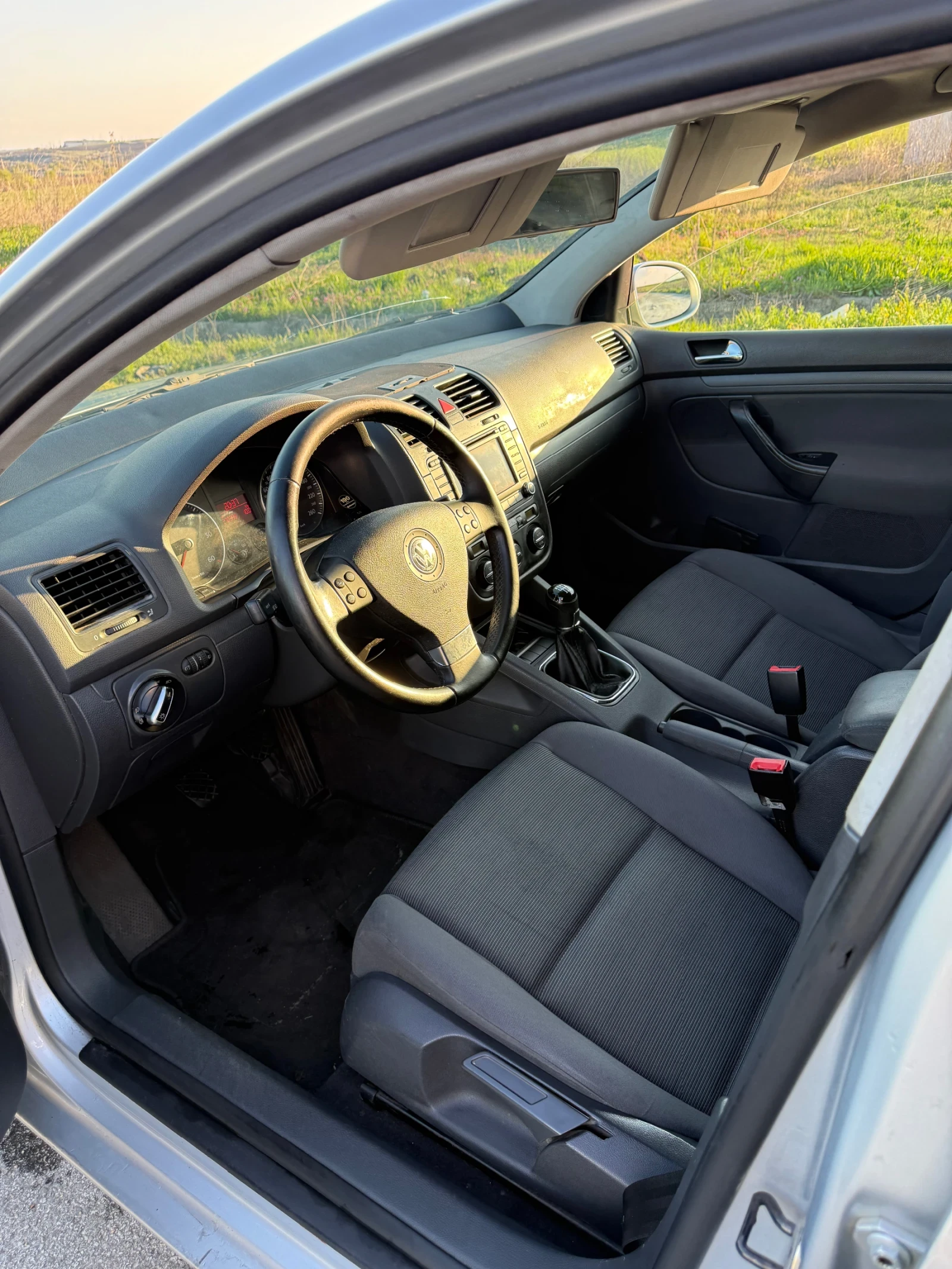 VW Golf, снимка 9 - Автомобили и джипове - 54103180