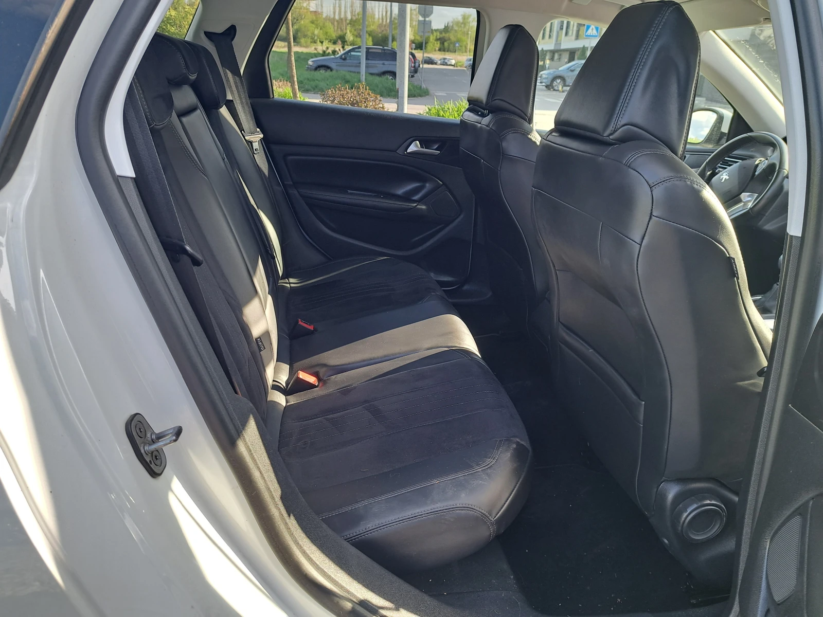 Peugeot 308 1.6  HDI 120 к.с, снимка 12 - Автомобили и джипове - 54323991