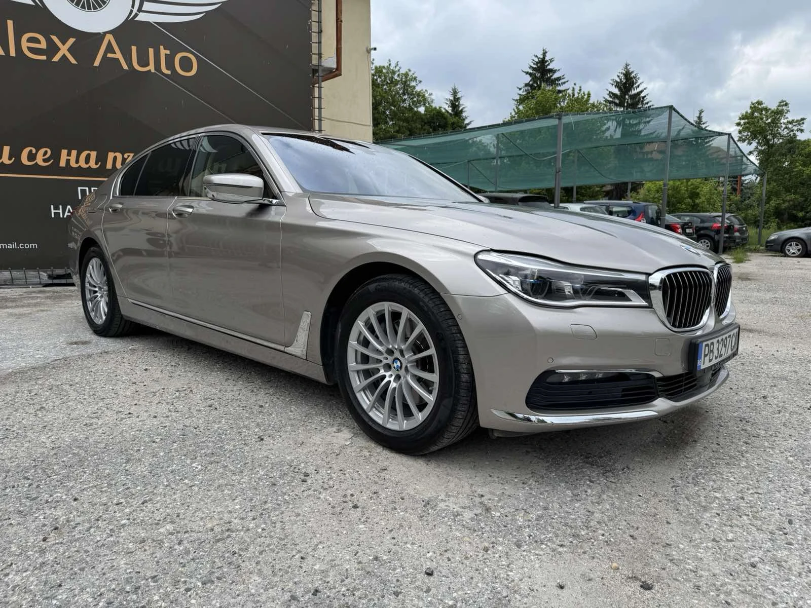 BMW 740, снимка 3 - Автомобили и джипове - 54341505