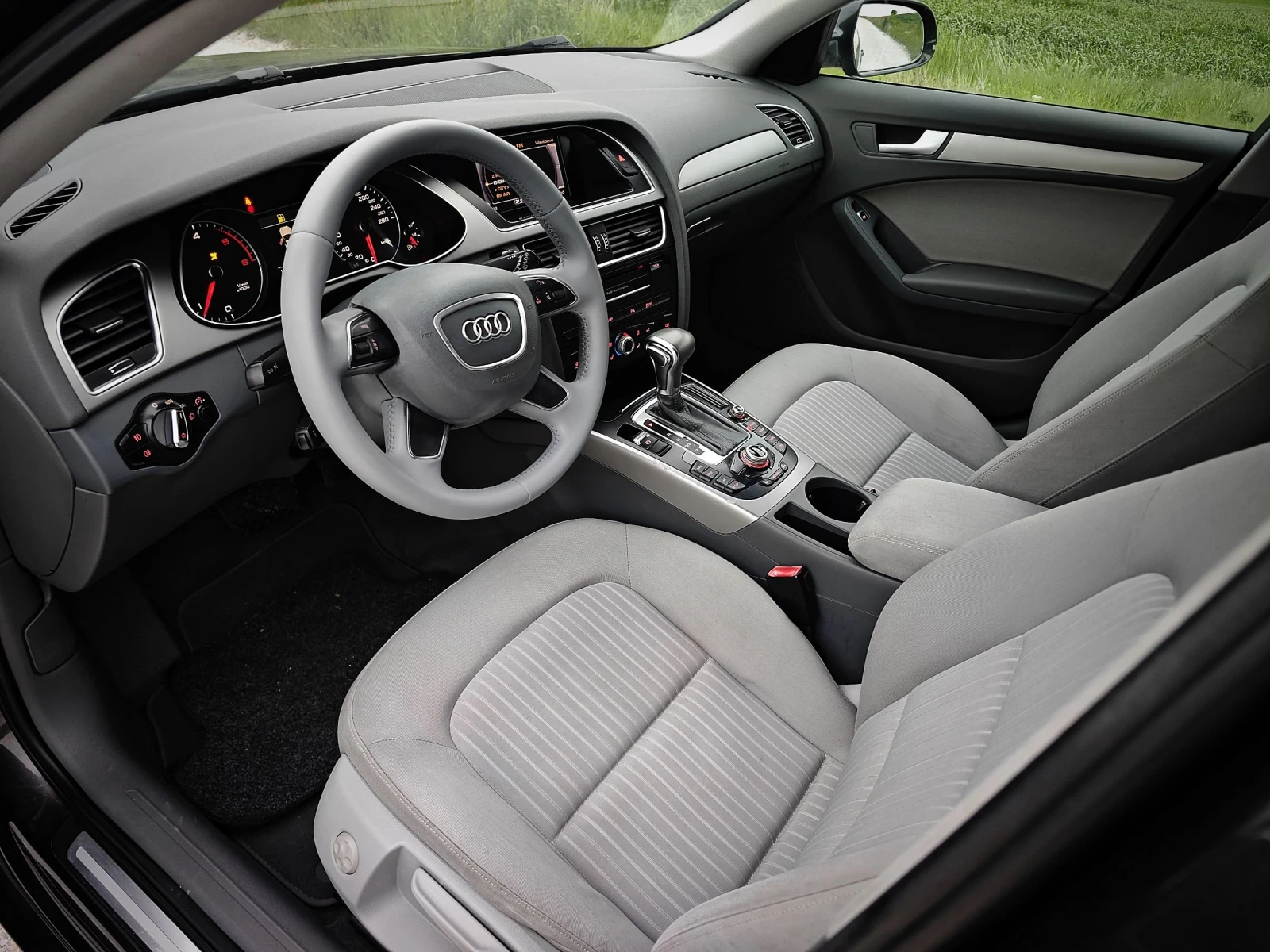 Audi A4 * FACE* EDITION* NAVI* LED* , снимка 8 - Автомобили и джипове - 54383818