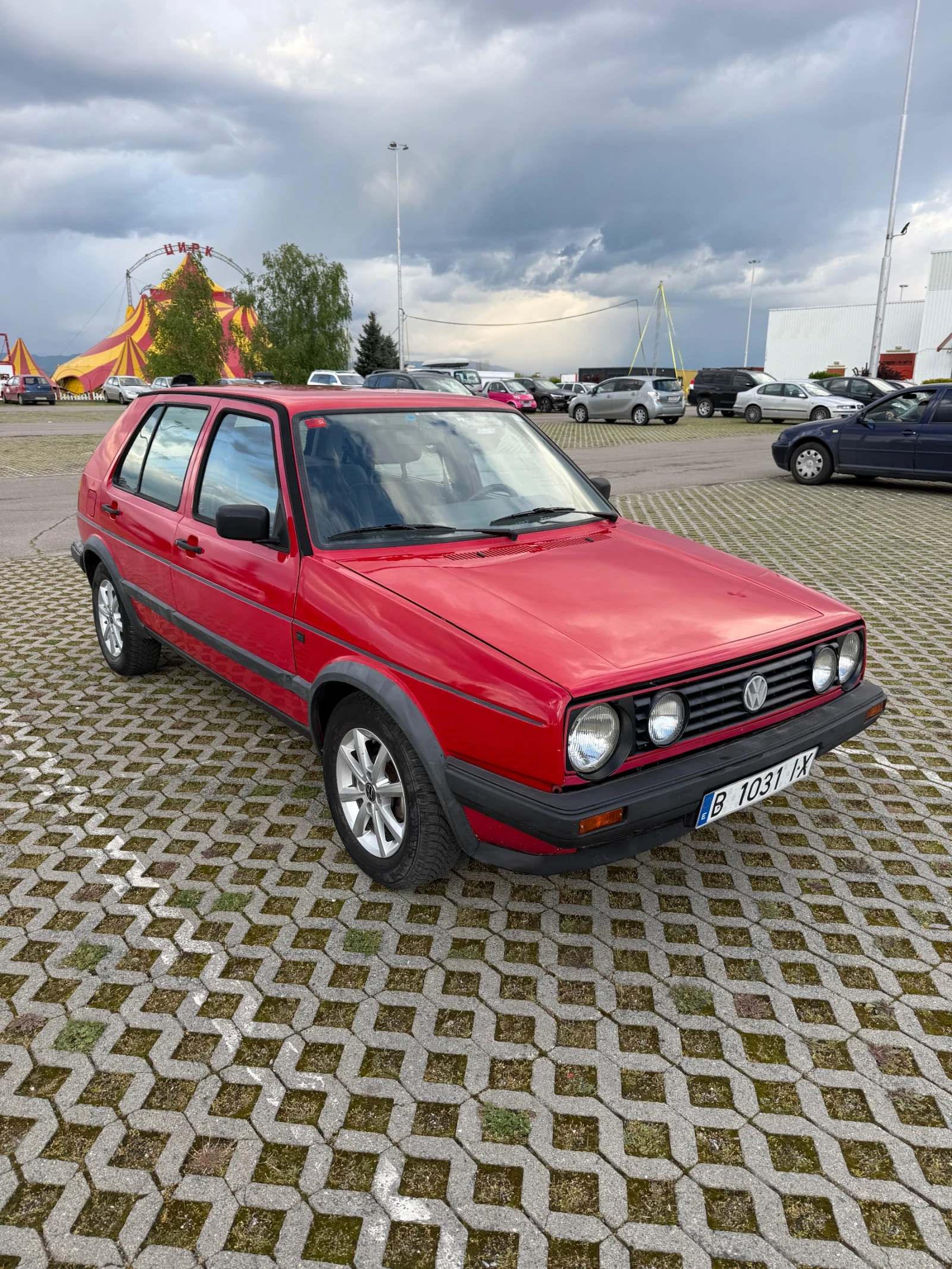 VW Golf, снимка 2 - Автомобили и джипове - 54391555
