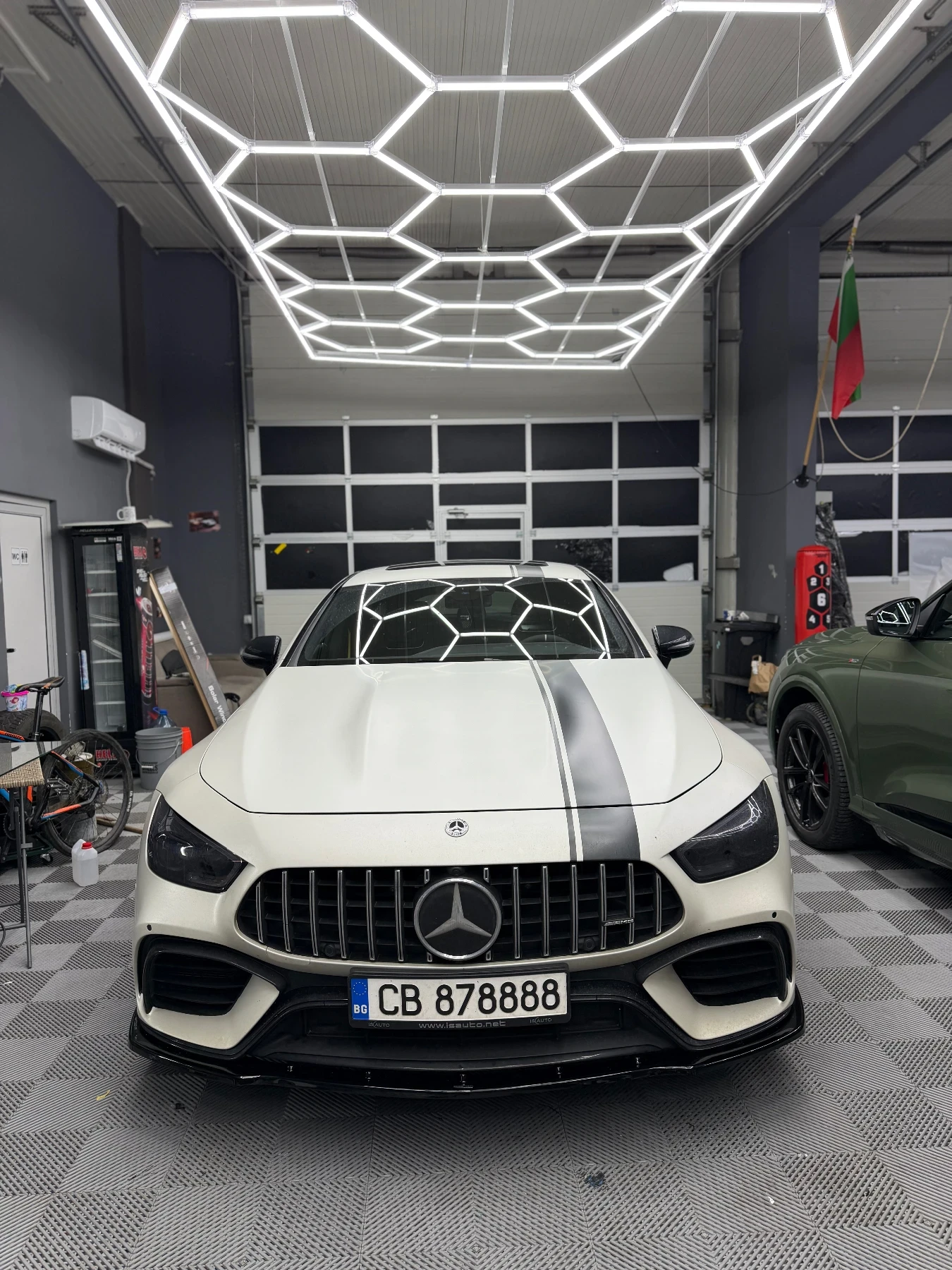 Mercedes-Benz GT 63s, снимка 2 - Автомобили и джипове - 54950876