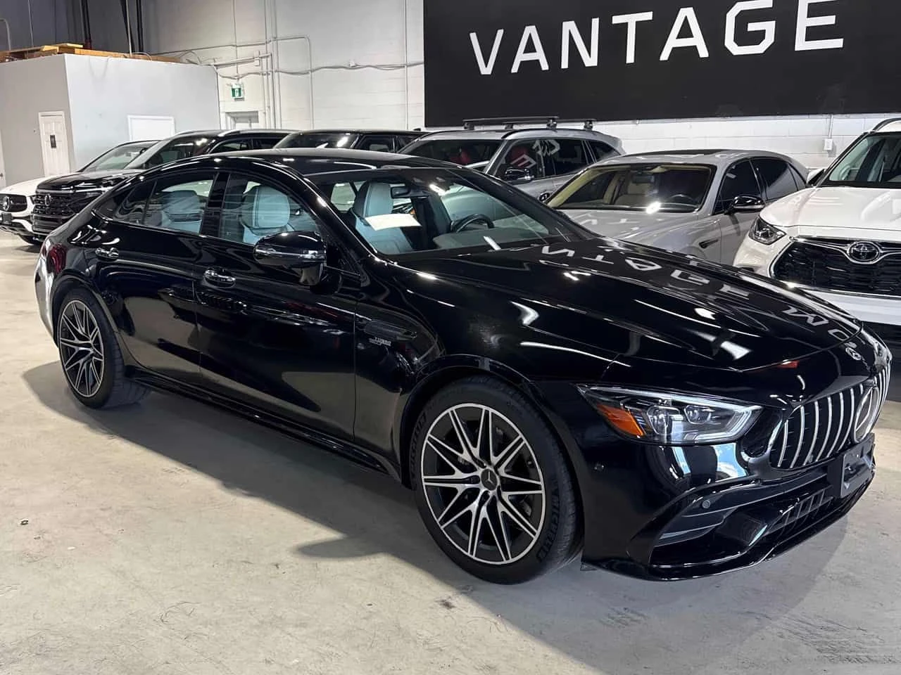 Mercedes-Benz AMG GT 53AMG| CARBON| BURMESTER| ОБДУХВАНЕ| 2 KЛЮЧА| , снимка 4 - Автомобили и джипове - 55185117