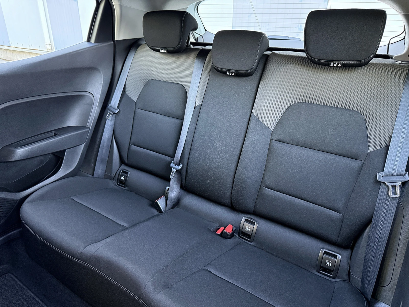 Renault Clio 1.0 TCE / заводско LPG , снимка 9 - Автомобили и джипове - 55230987